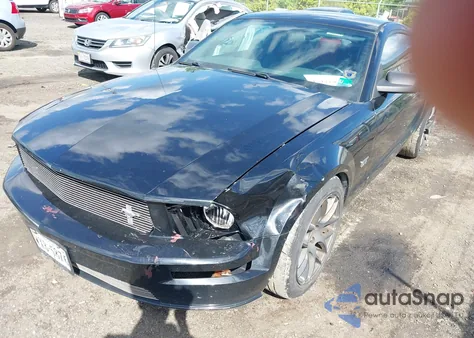 2007 Ford Mustang Gt Deluxe/Gt Premium from USA, damaged, VIN 1ZVFT82H075309397